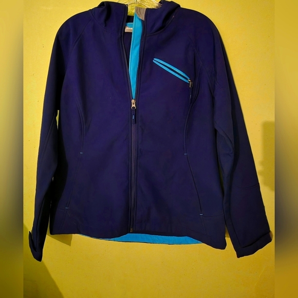 Free Tech Jacket Womens Sz M 8/10 Blue Soft Shell Hooded Full Zip Outdoors - Picture 1 of 3